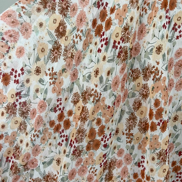 Arula 2XL Floral Kimono - Picture 6 of 7